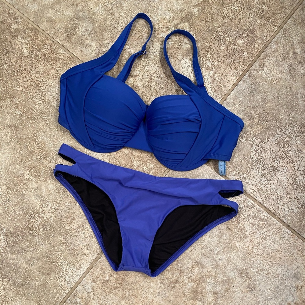 Beautiful cobalt blue underwire bikini!! BNWOT